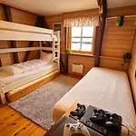 Luxury Near Bergen - Jacuzzi - Sauna - - Private Dock Hébergement de vacances *