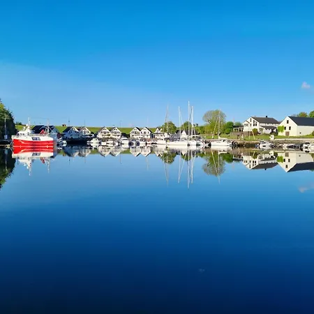 Big Waterfront - Sauna & - Near Bergen - Sleeps 18 * Herlø