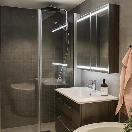 Family-friendly With Pier - To Bergen - 40 Min Holiday home Herdla