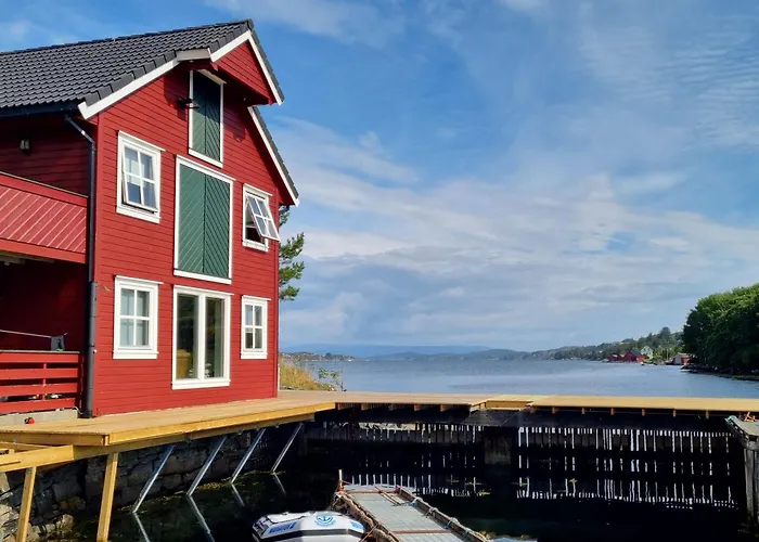 Family-friendly With Pier - To Bergen - 40 Min Herlø
