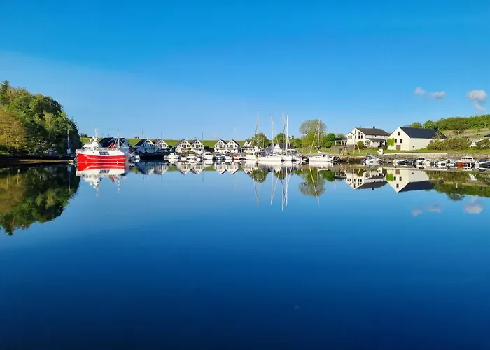 Family-friendly With Pier - To Bergen - 40 Min * Herlø